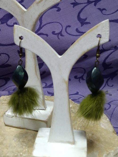 IMG_20250528_095427 PENDIENTES MADROรO VERDES